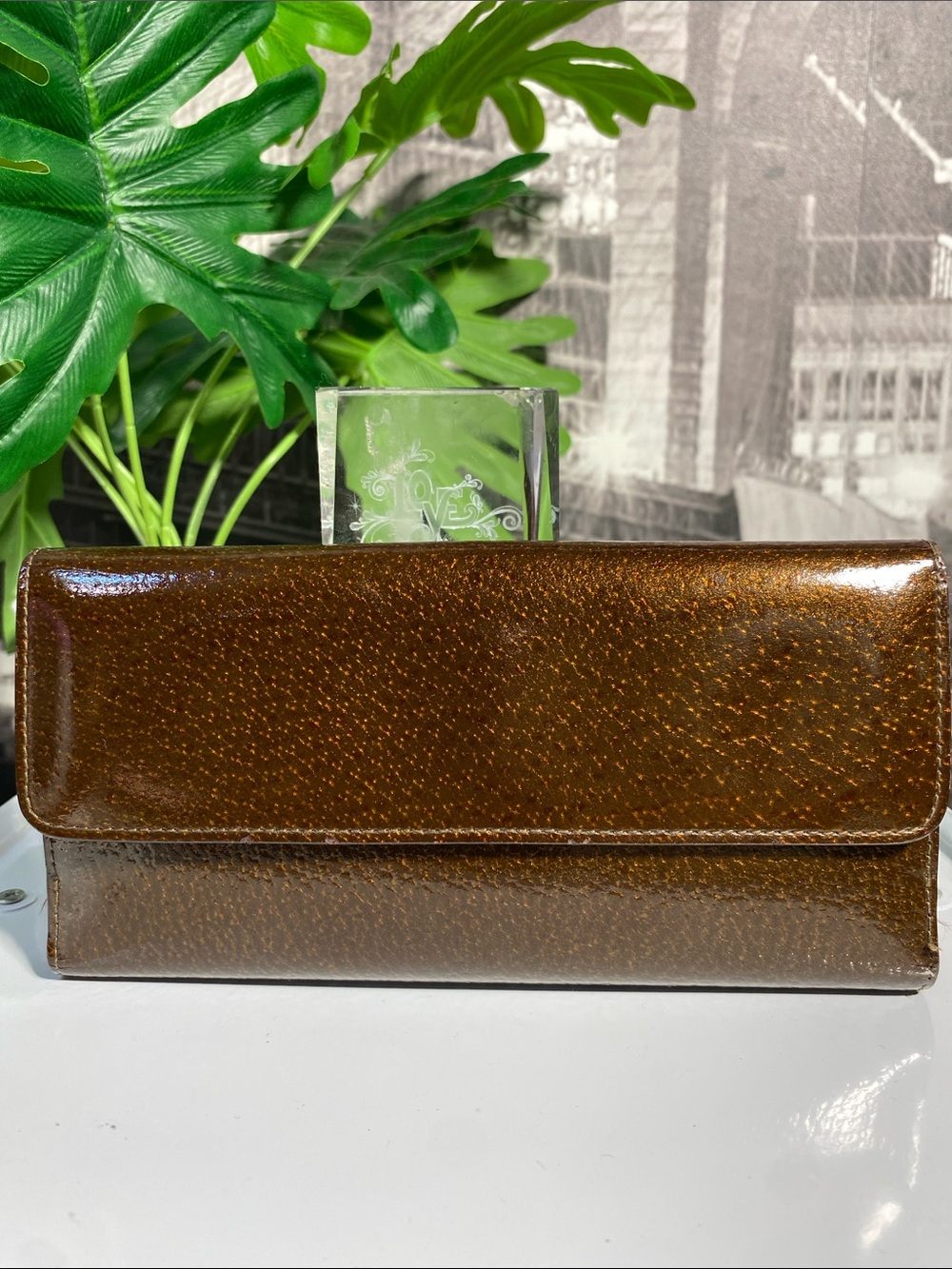 Authentic Gucci Rare Metallic Bronze Patent Leather Long Wallet - Picture 8 of 17